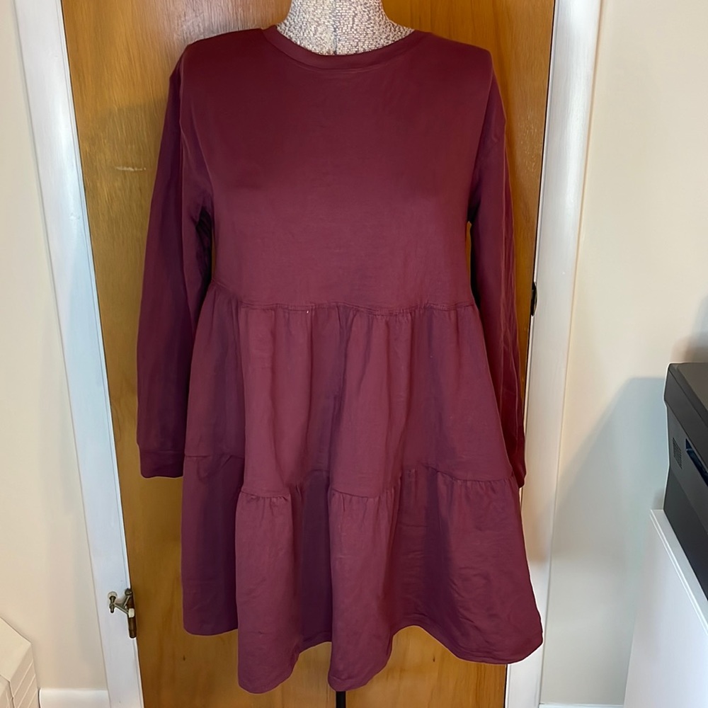 Serra Womens Medium Burgundy Long Sleeve Tiered Dress Crew Neck